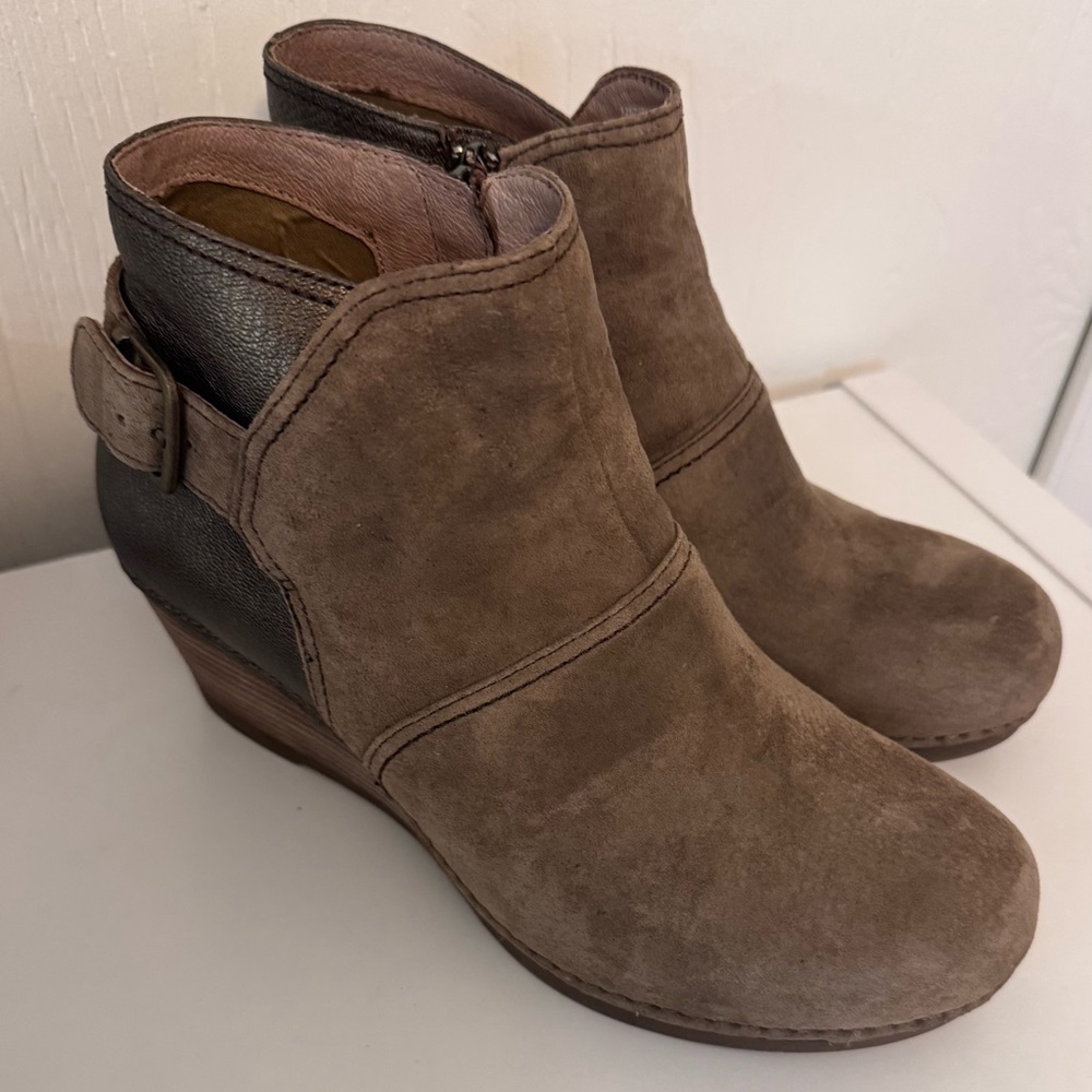 Women's Suede Ankle Boots - Brown